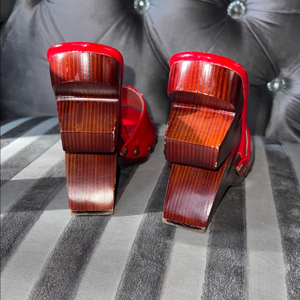 Luichiny Red Zigzag Heel Mules π - Picture 5 of 6